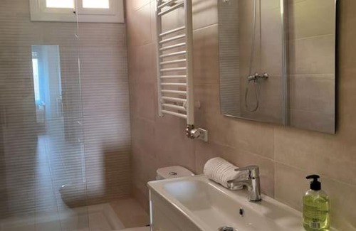 Canet de Mar House | Can Peix a 100 passes del mar