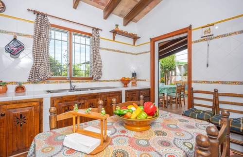 Llubi Villa | CAN PINTAT (LLUBÍ) - Fantastic rustic estate with pool and free WiFi