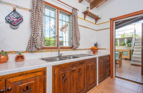 Llubi Villa | CAN PINTAT (LLUBÍ) - Fantastic rustic estate with pool and free WiFi