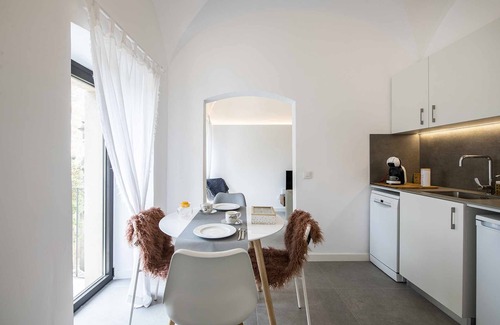 Banyoles Apartment | CAN Planeses Dúplex de Lujo con Balcón en el Pla de L'estany