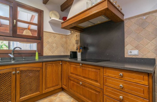 Vilafranca de Bonany Ski Chalet | Can Pontet - House In Vilafranca De Bonany