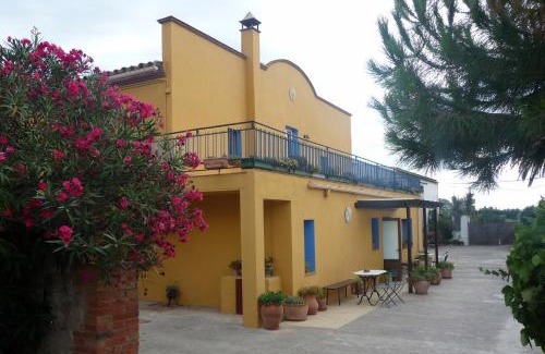 Vilamacolum Bed & Breakfast | Can Selleretas