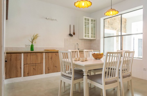 Algaida Villa | Can Serral - Five Bedroom Villa, Sleeps 8
