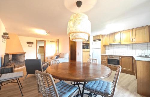 Mollo House | Can Taxo