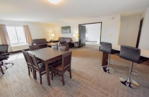 Regent Hotel | Canad Inns Destination Centre Club Regent Casino Hotel