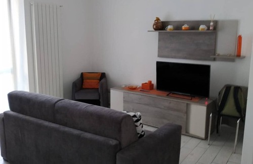 Carciano Apartment | Canada modern apartment near the lake in Carciano