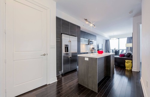 Bay Street Corridor Apartment | Canada Suites on Bay