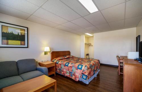Fort St. John Hotel | Canadas Best Value Inn Fort St John