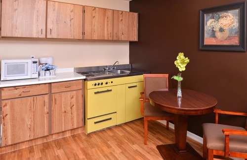 Whitecourt Hotel | Canadas Best Value Inn Whitecourt