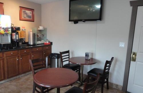 Vernon Hotel | Canadas Best Value Inn & Suites-Vernon