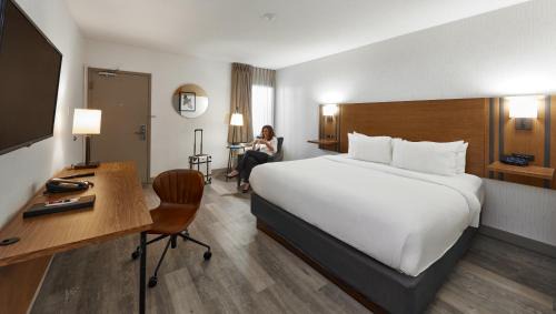 Alderwood Hotel | Canadas Best Value Inn Toronto