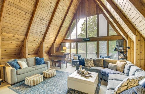 Breezy Point House | Canal Across Street Family Cabin in Breezy Point!