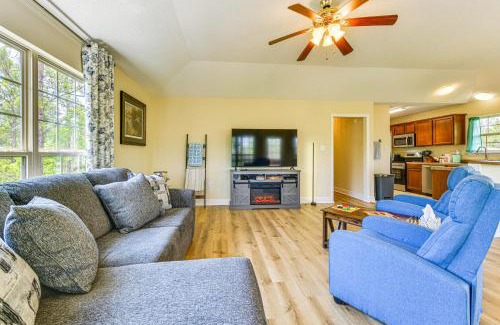 Shoreline Park House | Canal-Front Abode with Private Dock in Bay St Louis