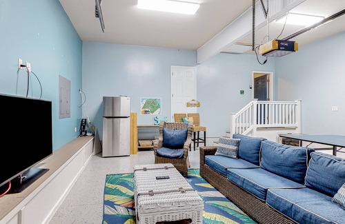 Ocean Pines House | Canal-front dog-friendly home, shared pools, sports courts, views