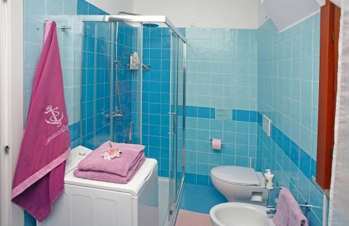 Rimini Historic Center Apartment | "Canal View", appartamento ampio e luminoso, con splendida vista sul canale e sul ponte romano, free parking, AC, WIFI