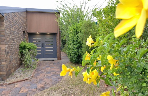 Newport House | Canal view getaway in Newport
