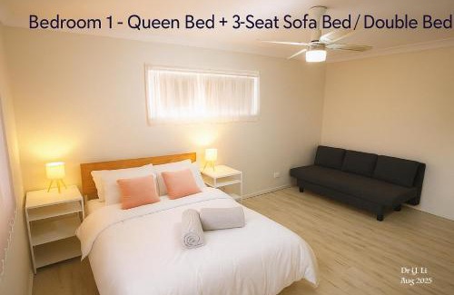 Banksia Beach House | Canal View Holiday - 2 Rooms-max 6