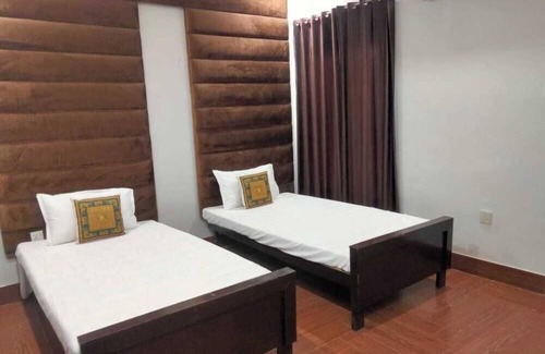 Punjab Hotel | Canal View Hotel