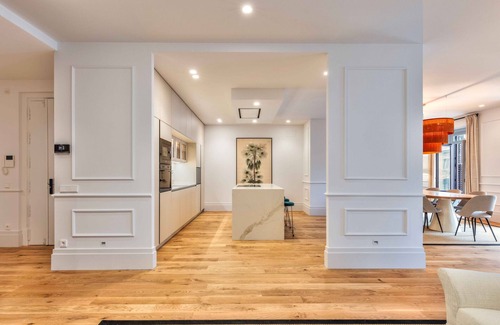 Centro Apartment | Canalejas Place apartment in Madrid