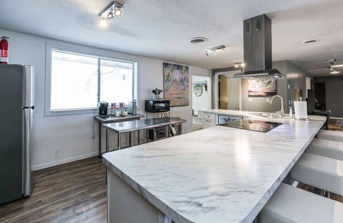 Sylvan Beach House | CanalSide Casa- Beautifully located
