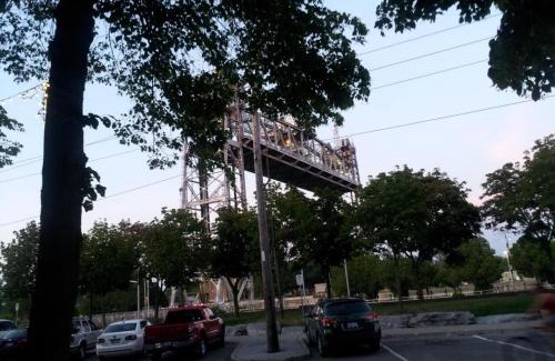 Port Colborne Apartment | Canalside Restaurant & Inn