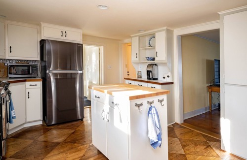 Canandaigua House | Canandaigua Lake Front, Hot Tub, Fire pit, Kayaks, Game Room