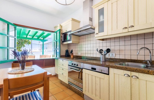 Playa Honda House | Canarian villa with fabulous views of the Atlantic Sea