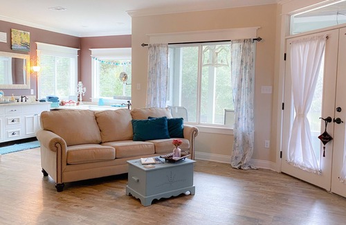 Natchitoches House | CanDi on the Cane - Master Suite