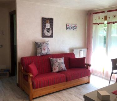 Pre-Saint-Didier Apartment | Candide