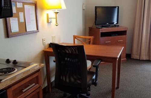 Cape Girardeau Hotel | Candlewood Suites Cape Girardeau by IHG