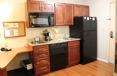 Cape Girardeau Hotel | Candlewood Suites Cape Girardeau by IHG