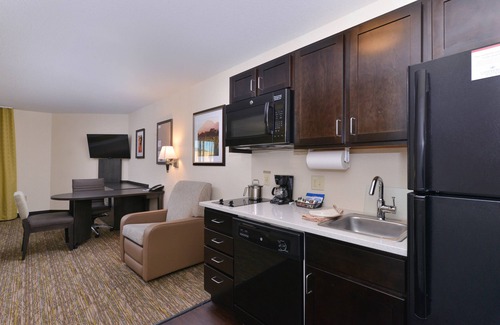 Casper Hotel | Candlewood Suites Casper by IHG