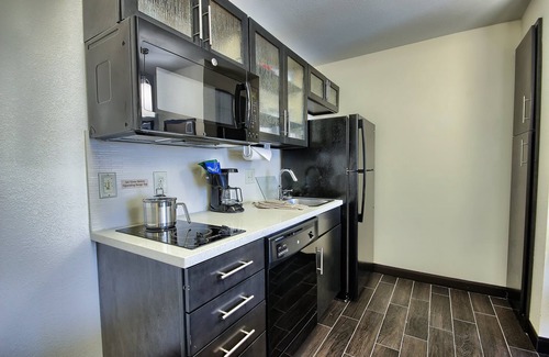 Grove City Hotel | Candlewood Suites Columbus - Grove City by IHG