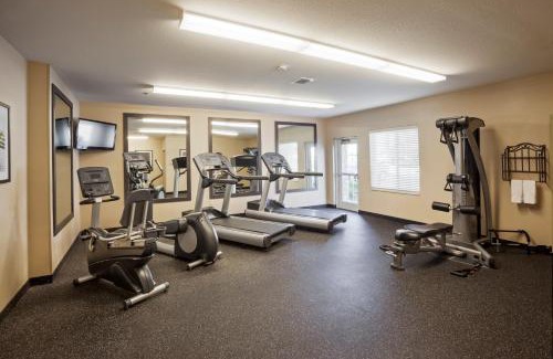 Cotulla Hotel | Candlewood Suites Cotulla by IHG