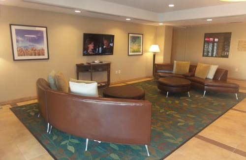 Cotulla Hotel | Candlewood Suites Cotulla by IHG
