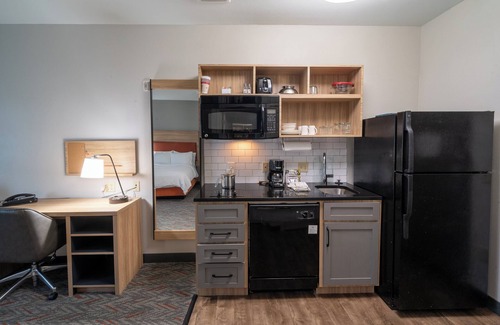 Deer Park Hotel | Candlewood Suites Deer Park TX by IHG