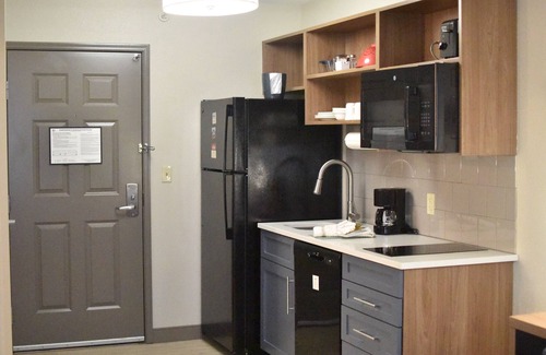 Fayetteville Hotel | Candlewood Suites Fayetteville – University of Arkansas by IHG