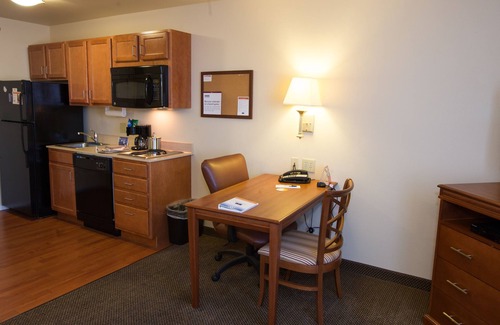 Joplin Hotel | Candlewood Suites Joplin by IHG