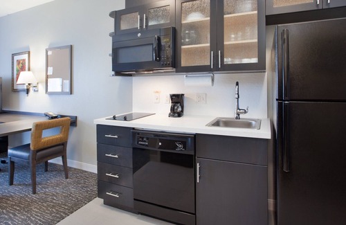 Kearney Hotel | Candlewood Suites Kearney by IHG