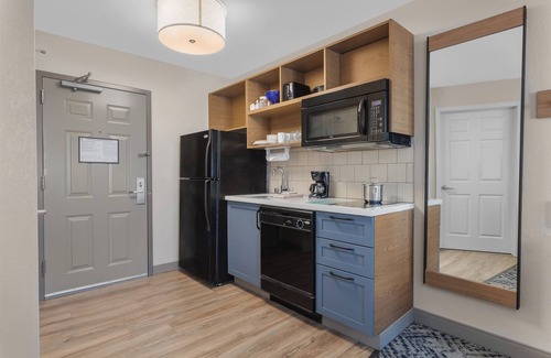La Crosse Hotel | Candlewood Suites La Crosse N by IHG