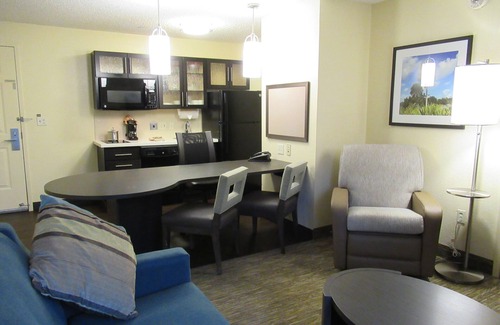 Lake Mary Hotel | Candlewood Suites Lake Mary by IHG