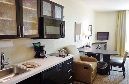 Odessa Hotel | Candlewood Suites Odessa by IHG