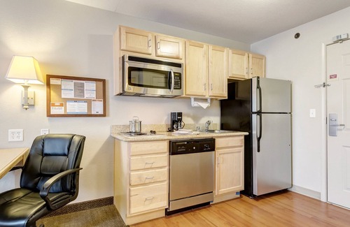 Paducah Hotel | Candlewood Suites Paducah by IHG