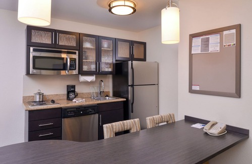 Paducah Hotel | Candlewood Suites Paducah by IHG