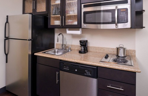 Paducah Hotel | Candlewood Suites Paducah by IHG