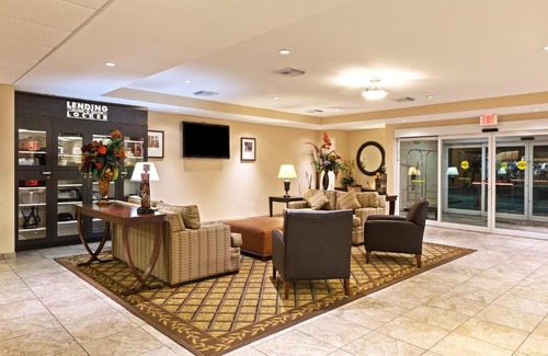 Pearland Hotel | Candlewood Suites Pearland by IHG