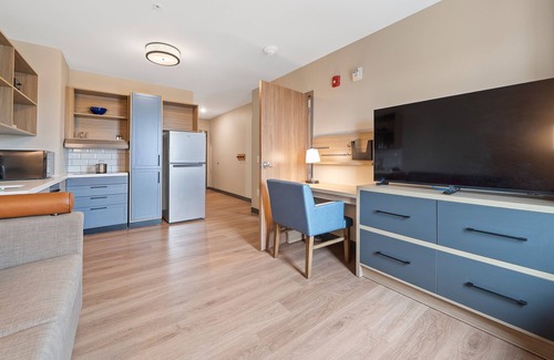 Perry Hotel | Candlewood Suites Perry-National Fairground Area by IHG