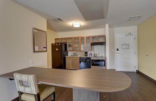 Safety Harbor Hotel | Candlewood Suites - Safety Harbor by IHG