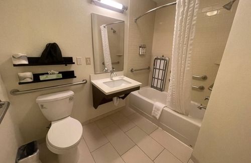Secaucus Hotel | Candlewood Suites Secaucus - Meadowlands by IHG