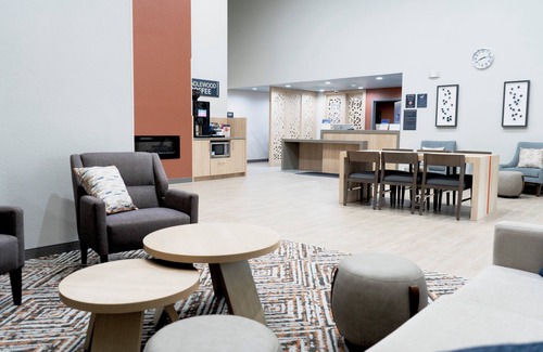 Wichita Hotel | Candlewood Suites Wichita Northwest by IHG